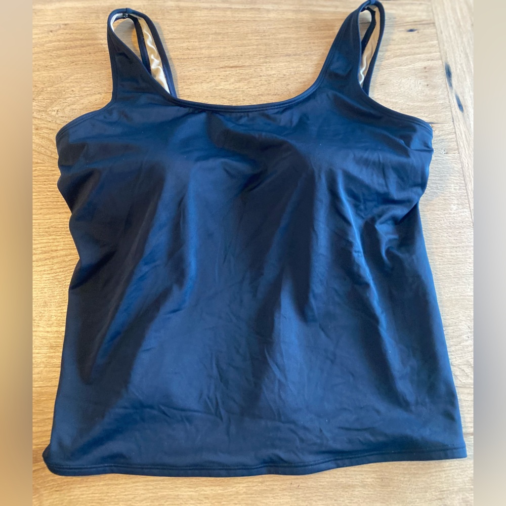 L L Bean Classic SPF 50 Black Women's‎ Swim Suit Top 16 Preloved